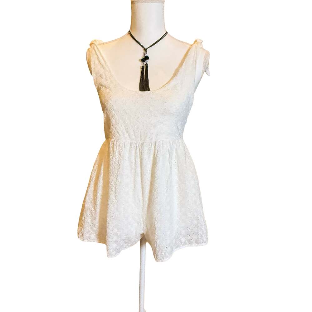 Princess Polly White Eyelet Tie Shoulder Romper Size 2